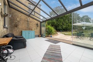 Garden Room- click for photo gallery
